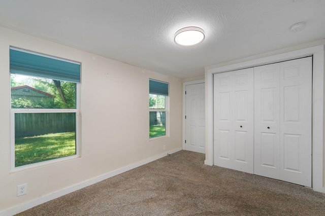 2510 W Madison Street, Springfield, MO 65802