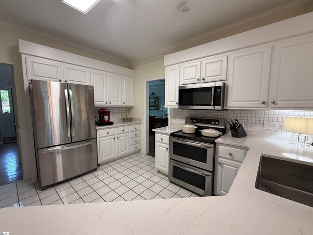 206 Gelsemium Place, Greenville, SC 29615