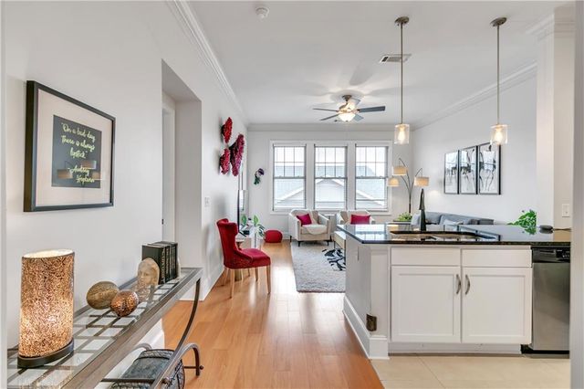 3621 Vinings Slope SE 1537, Atlanta, GA 30339