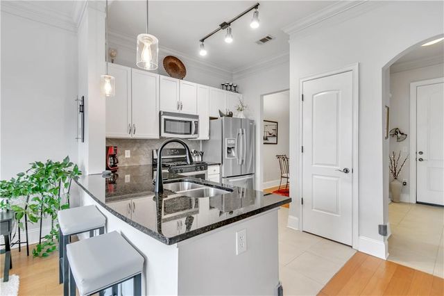 3621 Vinings Slope SE 1537, Atlanta, GA 30339