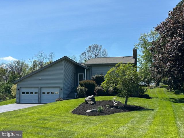 20603 BLUEBIRD AVE, Hagerstown, MD 21742