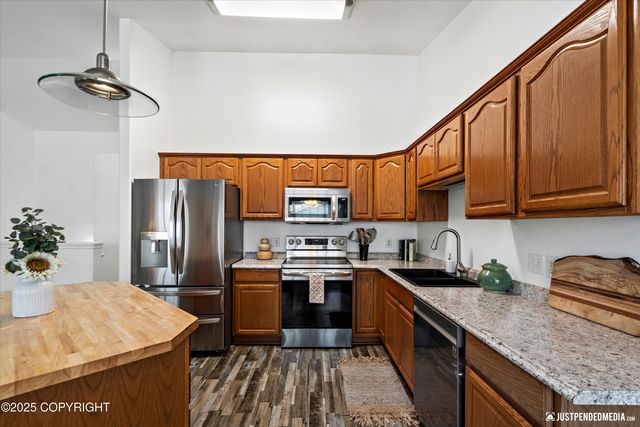 2989 Wind Chase Court, Anchorage, AK 99507