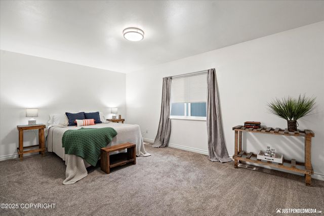 2989 Wind Chase Court, Anchorage, AK 99507