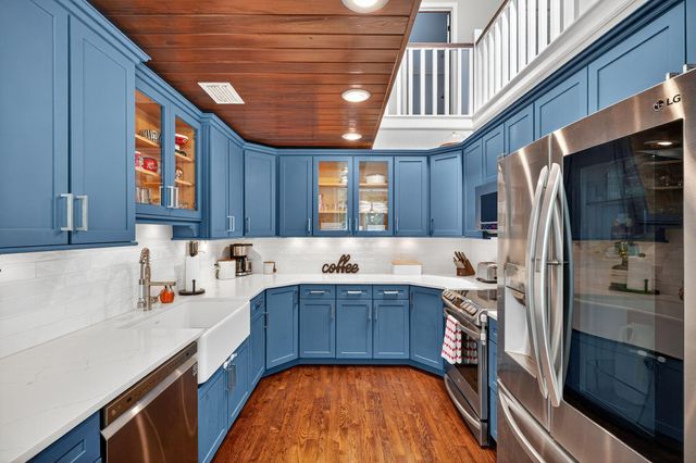 556 SE Meadow Wood Way, Stuart, FL 34997