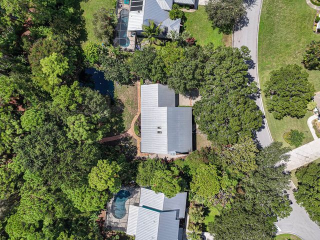556 SE Meadow Wood Way, Stuart, FL 34997