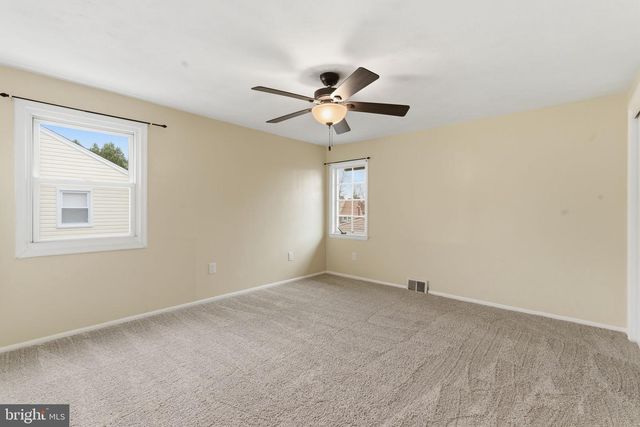 110 MARIANVILLE RD, Aston, PA 19014