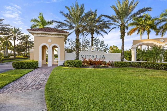 11200 SW Birch Tree Circle, Port St Lucie, FL 34987