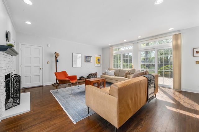 2389 Bryden Road, Columbus, OH 43209