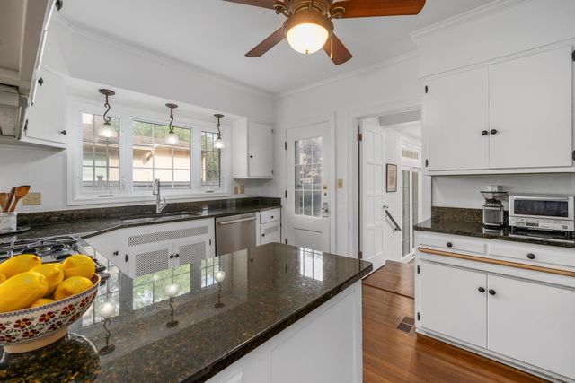 2389 Bryden Road, Columbus, OH 43209