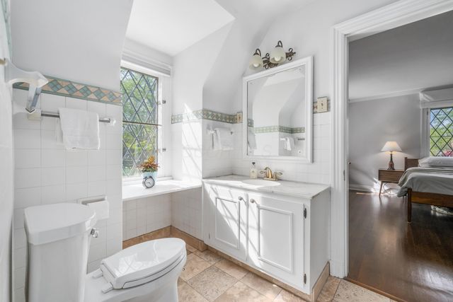 2389 Bryden Road, Columbus, OH 43209