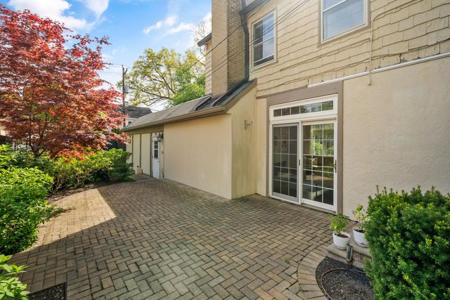 2389 Bryden Road, Columbus, OH 43209