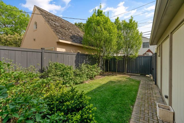 2389 Bryden Road, Columbus, OH 43209