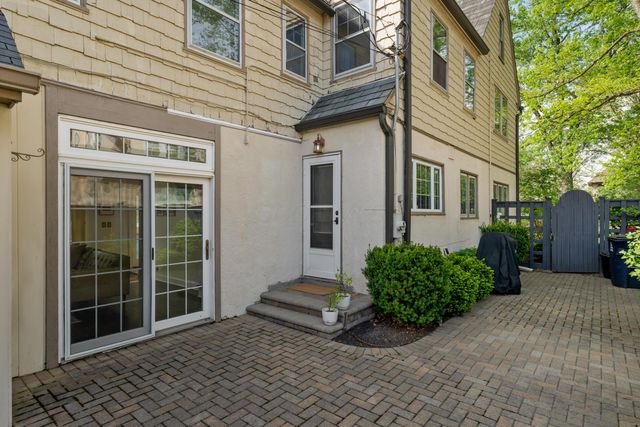2389 Bryden Road, Columbus, OH 43209