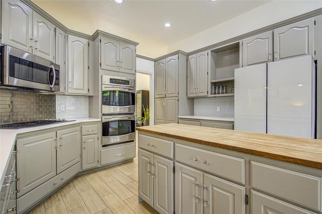 213 Hanover Drive, Edmond, OK 73034