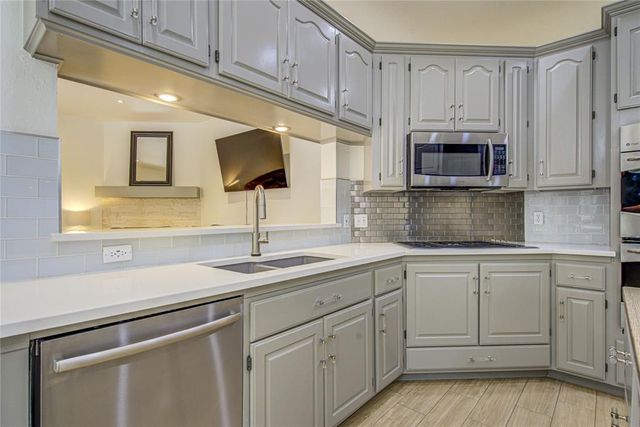 213 Hanover Drive, Edmond, OK 73034