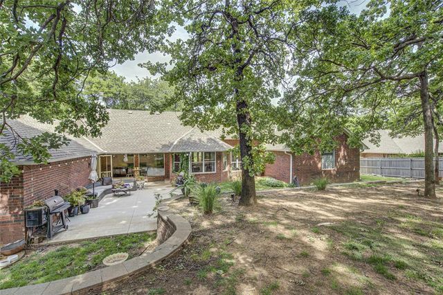 213 Hanover Drive, Edmond, OK 73034