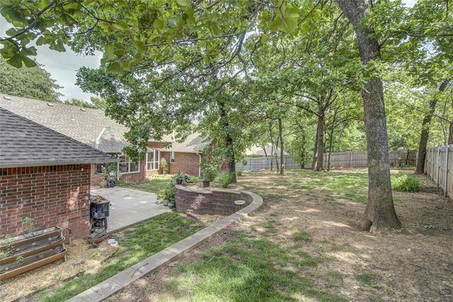 213 Hanover Drive, Edmond, OK 73034