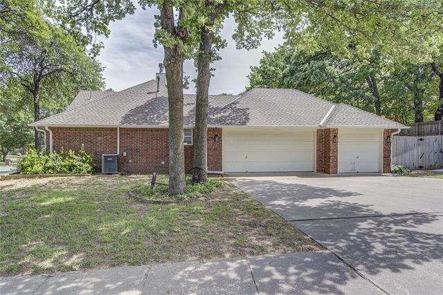 213 Hanover Drive, Edmond, OK 73034