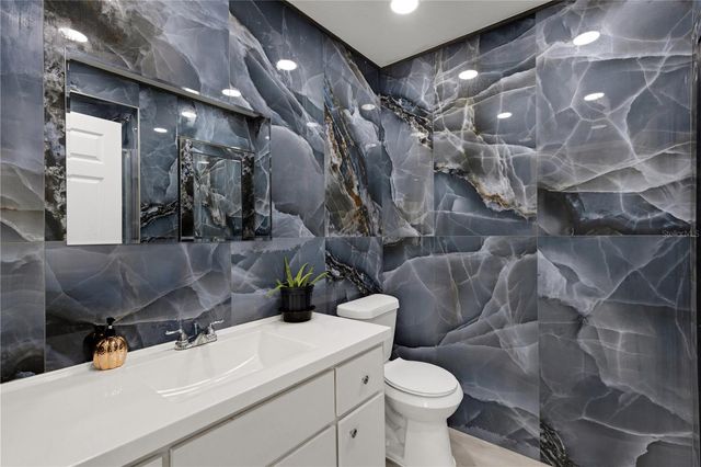 2634 N DR MARTIN LUTHER KING WAY, Sarasota, FL 34234