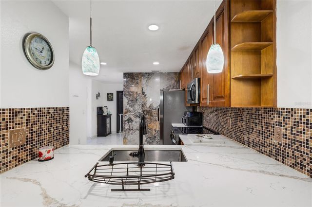 2634 N DR MARTIN LUTHER KING WAY, Sarasota, FL 34234