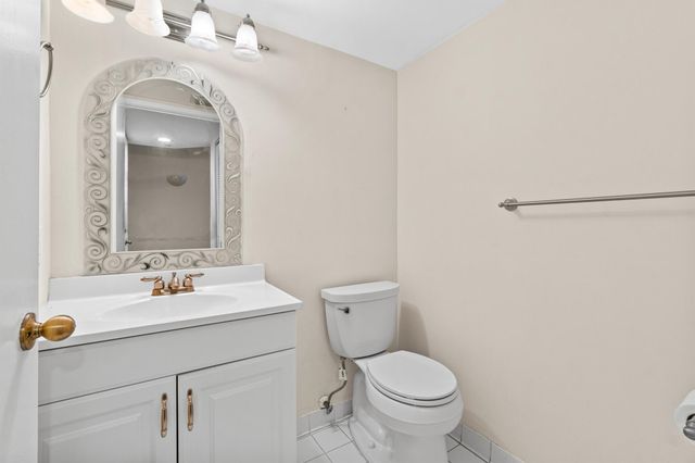 600 Scotia Drive 104, Hypoluxo, FL 33462