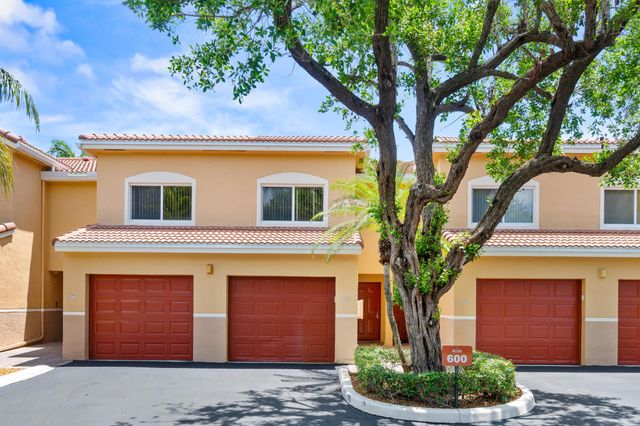 600 Scotia Drive 104, Hypoluxo, FL 33462