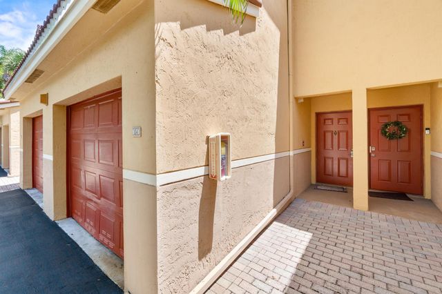 600 Scotia Drive 104, Hypoluxo, FL 33462