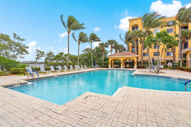 600 Scotia Drive 104, Hypoluxo, FL 33462