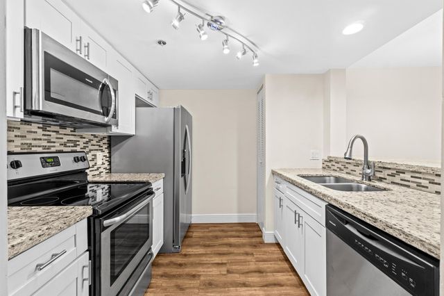 600 Scotia Drive 104, Hypoluxo, FL 33462