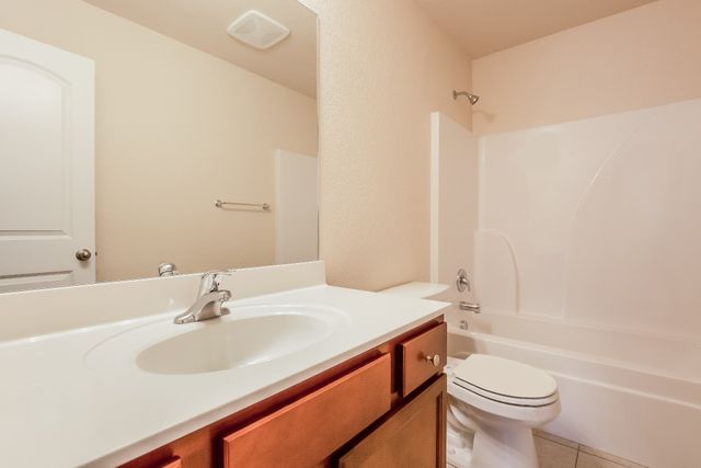 3229 Dizzy Dean Dr, Murfreesboro, TN 37128