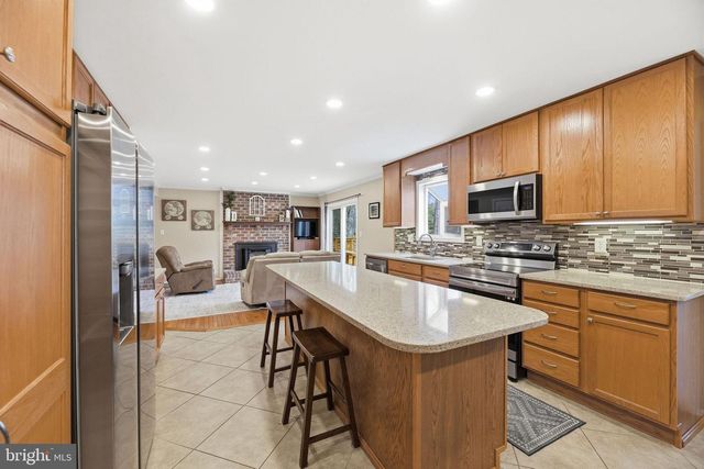 5209 GRENOCK DR, Lothian, MD 20711