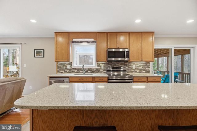 5209 GRENOCK DR, Lothian, MD 20711