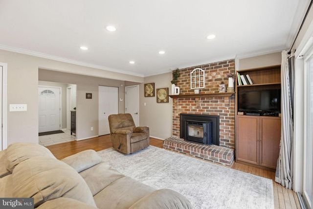 5209 GRENOCK DR, Lothian, MD 20711