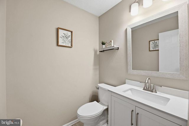 5209 GRENOCK DR, Lothian, MD 20711