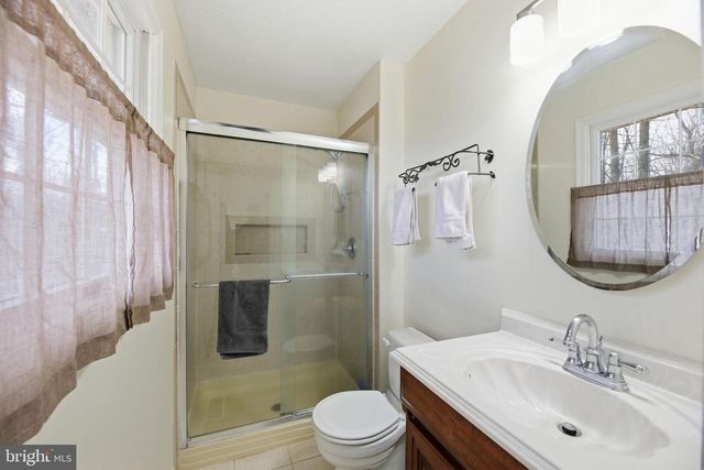 5209 GRENOCK DR, Lothian, MD 20711