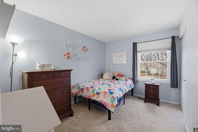 5209 GRENOCK DR, Lothian, MD 20711