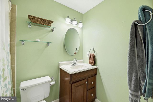 5209 GRENOCK DR, Lothian, MD 20711