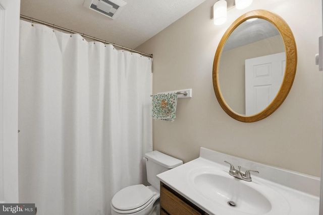 5209 GRENOCK DR, Lothian, MD 20711