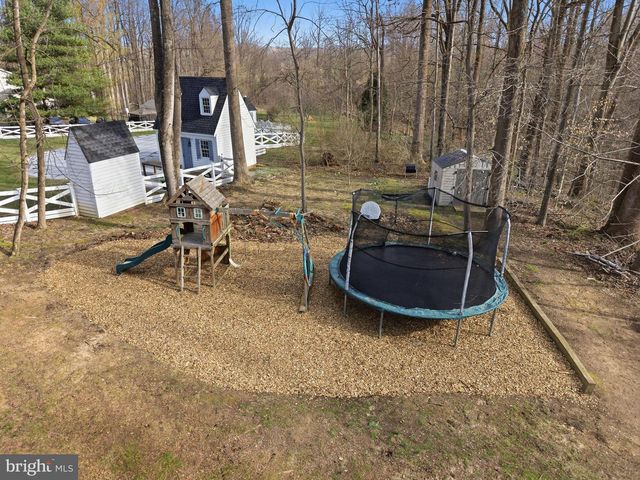 5209 GRENOCK DR, Lothian, MD 20711