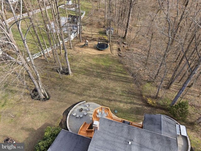 5209 GRENOCK DR, Lothian, MD 20711