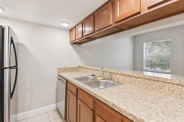 7156 E BANK DRIVE 7156, Tampa, FL 33617