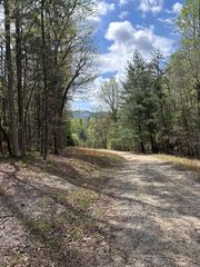 140 Hounds Run Lane, Murphy, NC 28906