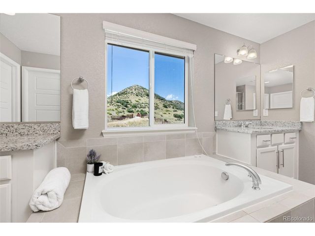 634 Sage Grouse Cir, Castle Rock, CO 80109