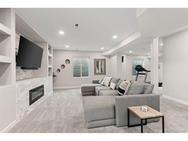 634 Sage Grouse Cir, Castle Rock, CO 80109