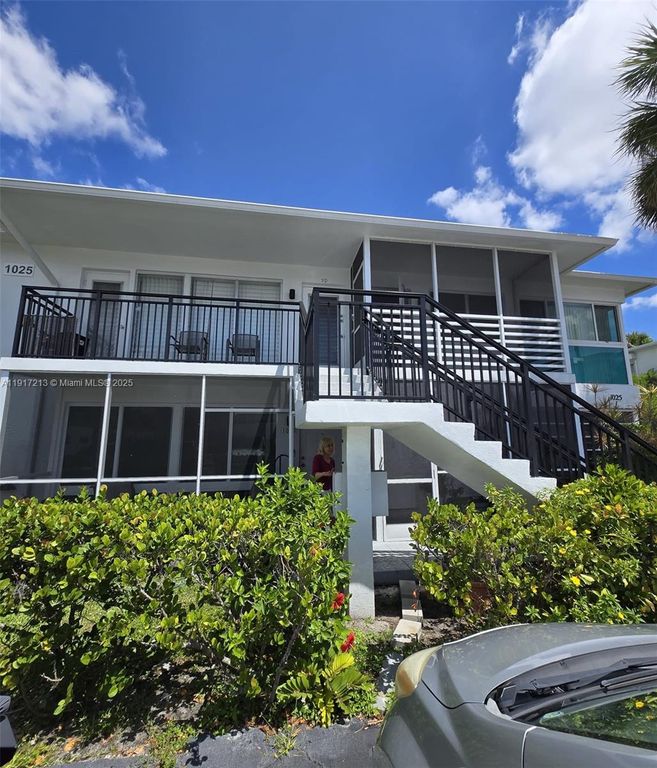 1025 SE 15th St 9C, Fort Lauderdale, FL 33316