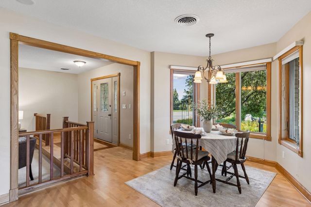 700 Spruce Drive, Hudson, WI 54016