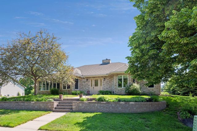 700 Spruce Drive, Hudson, WI 54016