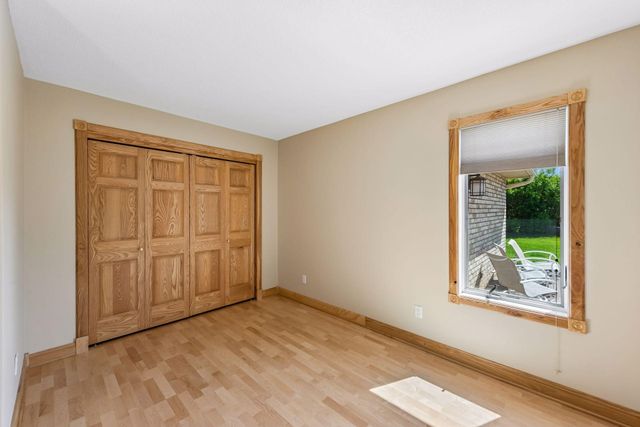 700 Spruce Drive, Hudson, WI 54016