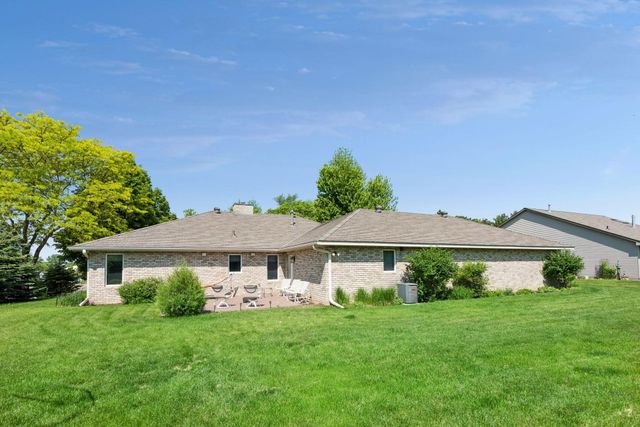 700 Spruce Drive, Hudson, WI 54016
