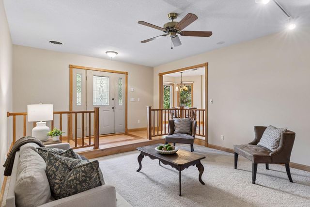 700 Spruce Drive, Hudson, WI 54016